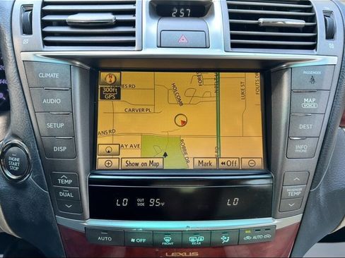 Used 2012 Lexus LS 460 image 22