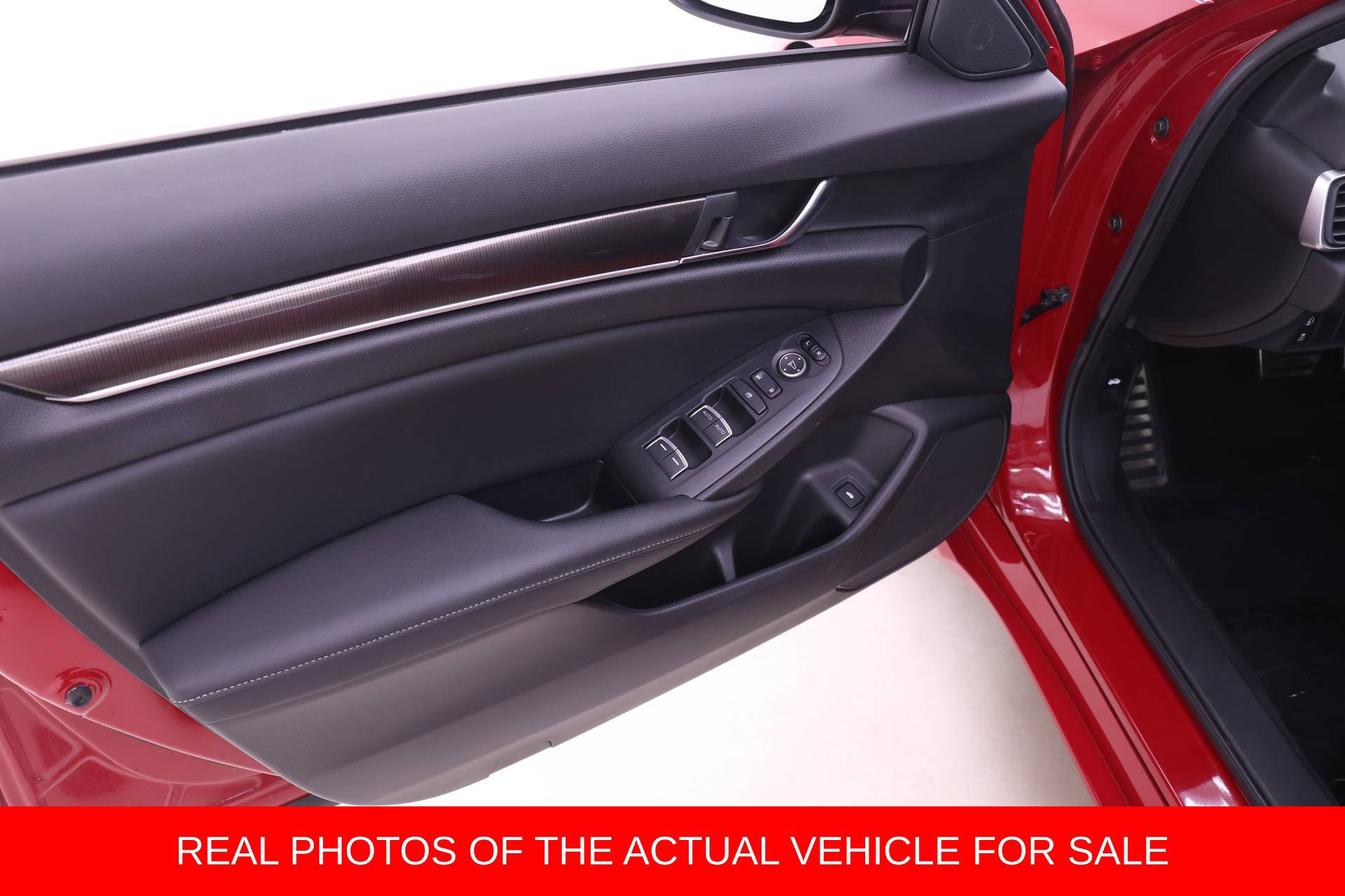 Used 2020 Honda Accord Sport image 9