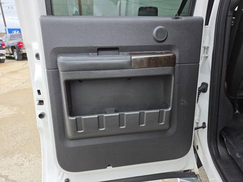 Used 2015 Ford F350 Platinum image 24