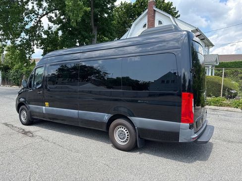 Used 2019 Mercedes-Benz Sprinter 2500 w/ Acoustic Package image 4