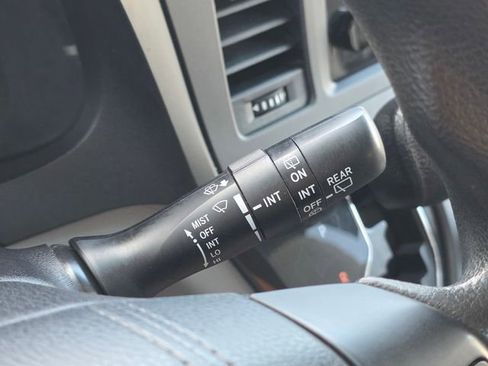 Used 2015 Toyota Sienna LE image 34