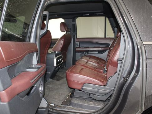 Used 2022 Ford Expedition Max Limited image 38