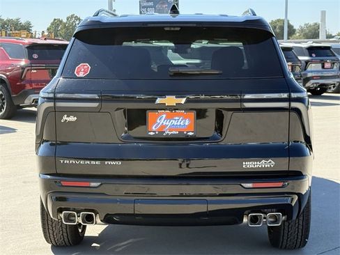 New 2026 Chevrolet Traverse High Country image 5