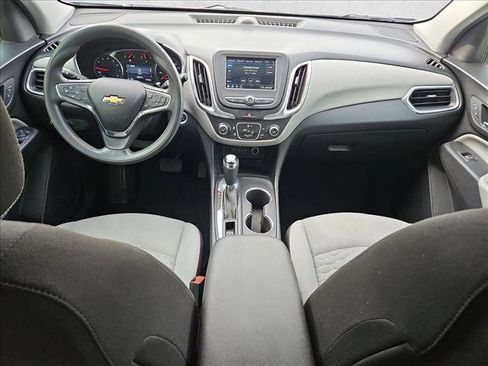 Used 2019 Chevrolet Equinox LT FWD image 16