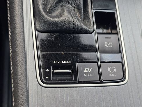 Used 2025 Toyota Sienna XLE w/ XLE Plus Package FWD image 20