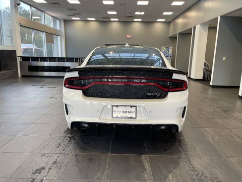 Used 2022 Dodge Charger SRT Hellcat w/ Harman/Kardon Audio Group RWD image 10