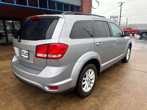 Used 2016 Dodge Journey SXT w/ Comfort/Convenience Group image 9