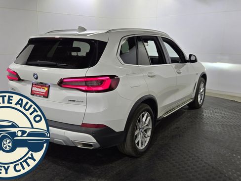 Used 2023 BMW X5 xDrive45e w/ Climate Comfort Package image 7