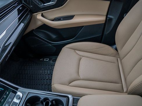 Used 2020 Audi Q7 3.0T Premium Plus w/ Premium Plus Package image 29