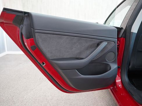 Used 2022 Tesla Model 3 Performance image 35