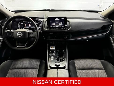 Certified 2025 Nissan Rogue SV image 21