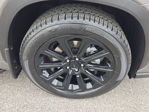 New 2026 Toyota Highlander XLE AWD/4WD image 16