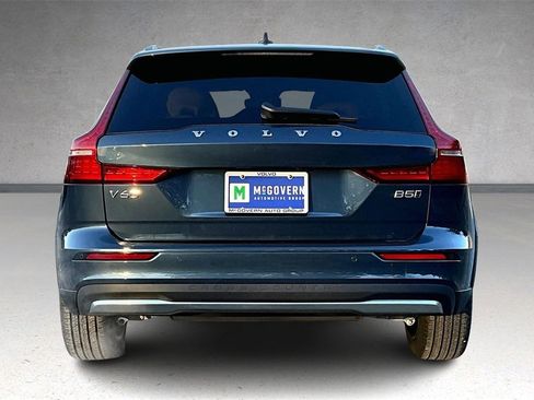 New 2026 Volvo V60 B5 Cross Country Ultra w/ Climate Package AWD/4WD image 4