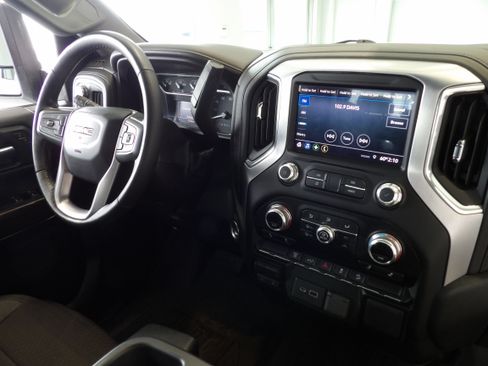 Used 2023 GMC Sierra 2500 SLE w/ SLE Convenience Package image 23