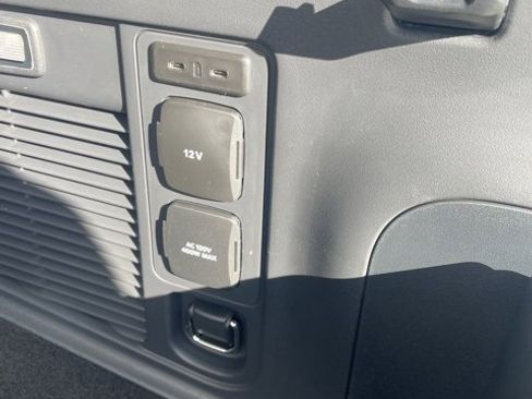 New 2025 Ford Expedition Platinum w/ Stealth Appearance Package image 34