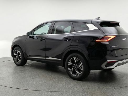 Used 2025 Kia Sportage LX image 6