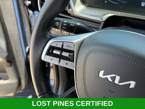 Used 2025 Kia Telluride S FWD image 12