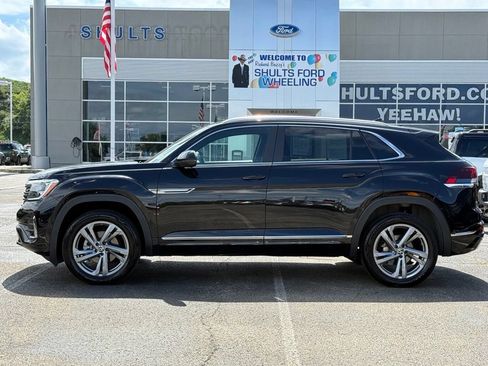 Used 2024 Volkswagen Atlas Cross Sport SEL R-Line AWD/4WD image 2