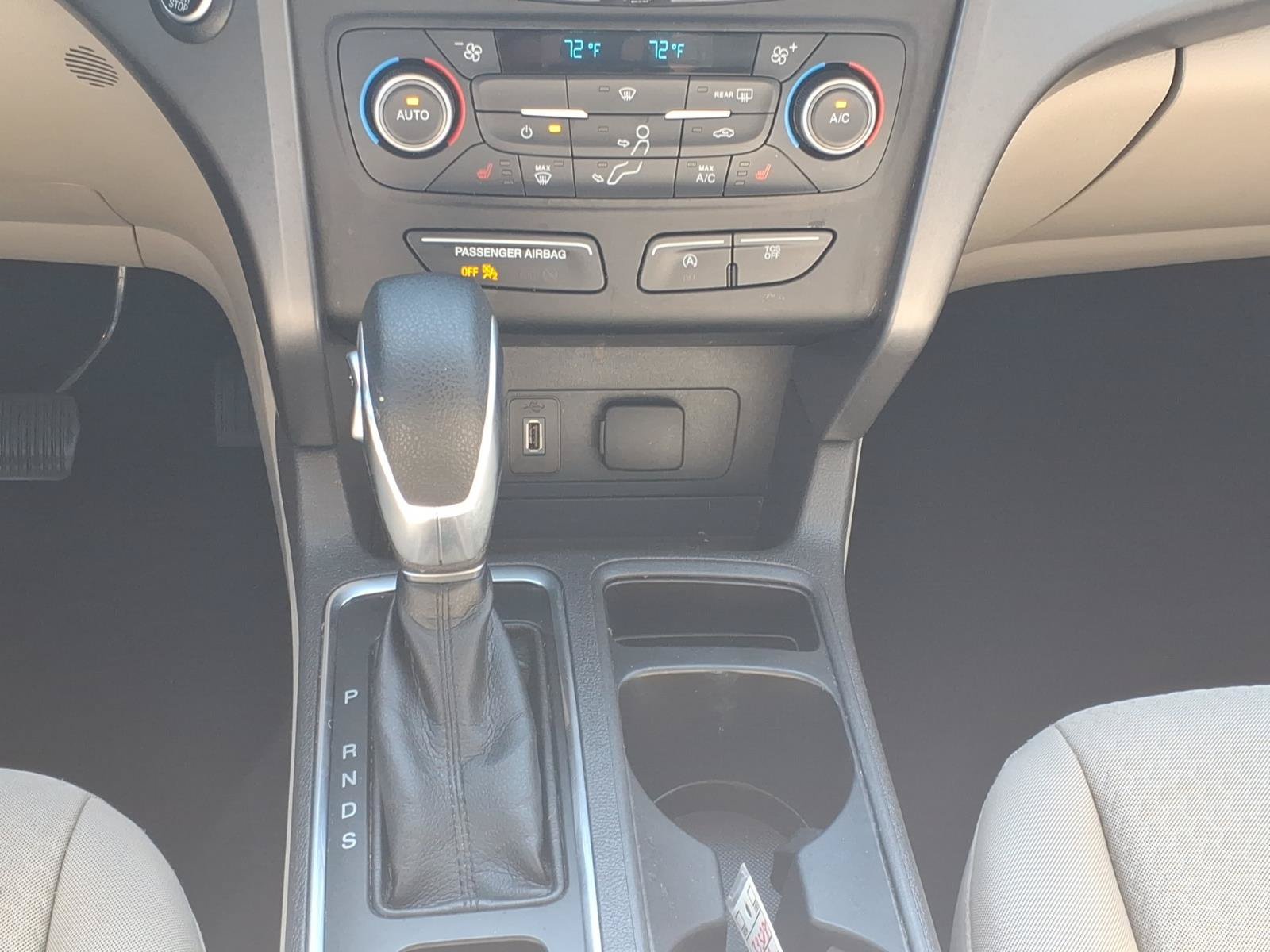 Used 2019 Ford Escape SE FWD image 7