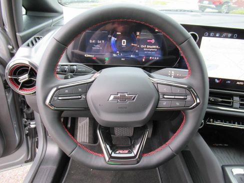 New 2026 Chevrolet Equinox EV RS image 18