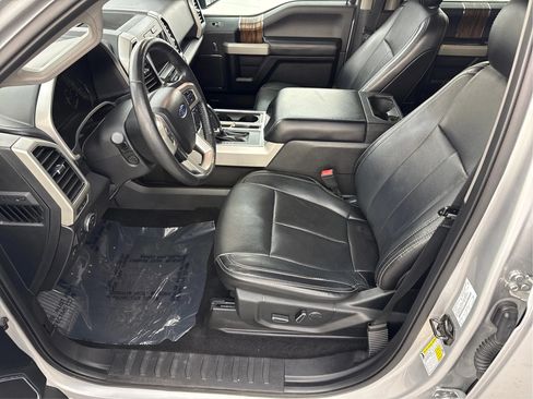 Used 2018 Ford F150 Lariat w/ Equipment Group 502A Luxury AWD/4WD image 13