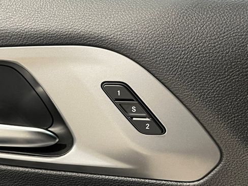 New 2025 Chrysler Pacifica Select image 26