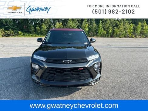 Used 2022 Chevrolet TrailBlazer RS w/ Sun and Liftgate Package FWD image 2