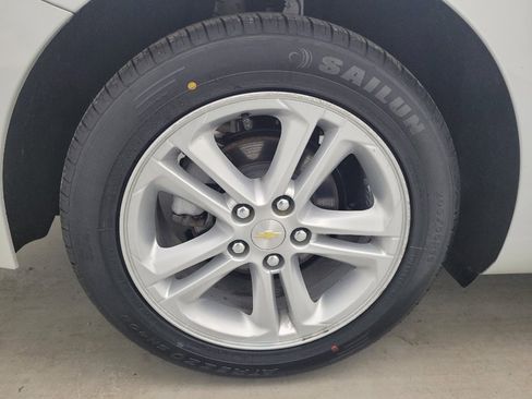 Used 2018 Chevrolet Cruze LT w/ Convenience Package FWD image 31