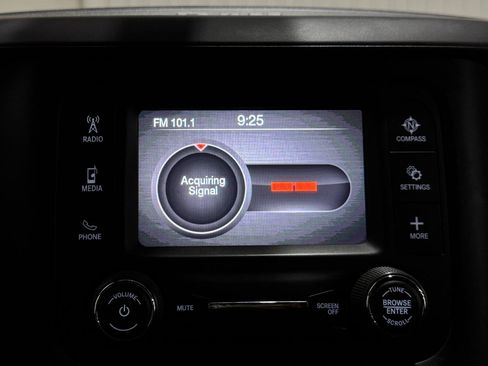 Used 2022 RAM 3500 Tradesman w/ Chrome Appearance Group AWD/4WD image 10