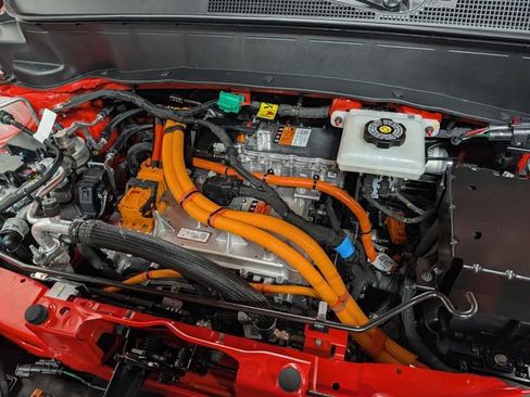 New 2027 Chevrolet Bolt RS w/ Technology Package FWD image 28