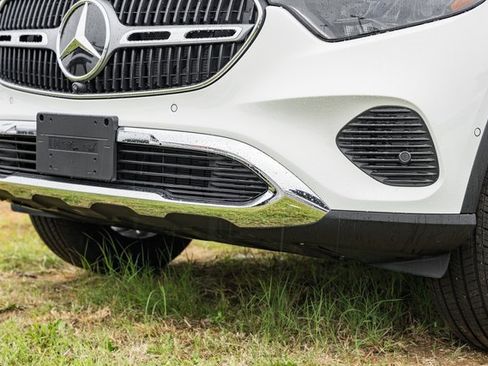 New 2025 Mercedes-Benz GLC 350e 4MATIC image 12