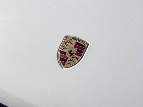 Used 2015 Porsche Macan S image 9