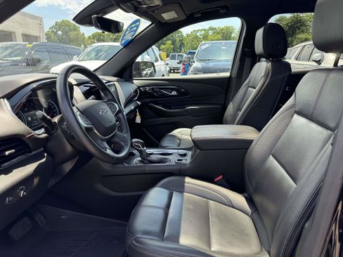 Certified 2023 Chevrolet Traverse RS AWD/4WD image 14