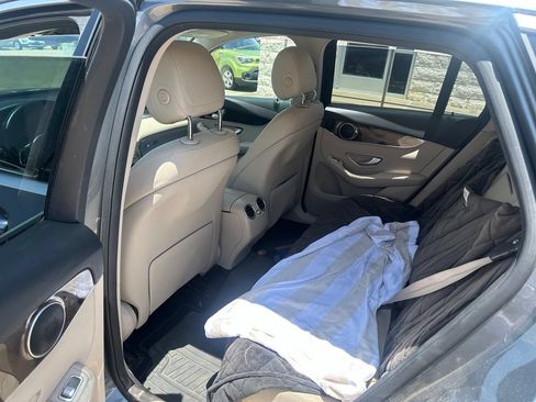 Used 2021 Mercedes-Benz GLC 300 image 10