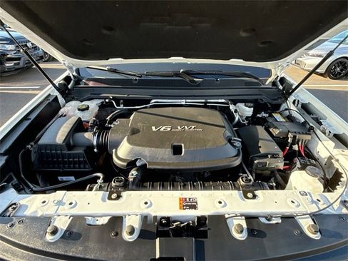 Used 2022 Chevrolet Colorado Z71 image 39