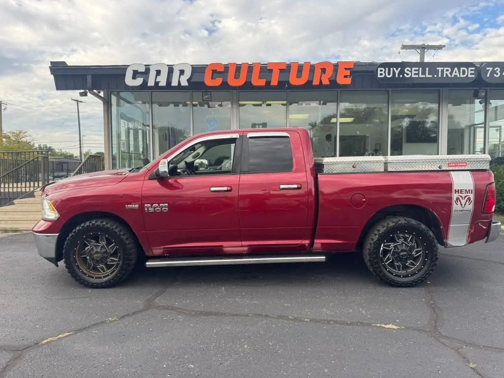 Used 2014 RAM 1500 Classic SLT w/ Luxury Group AWD/4WD image 4