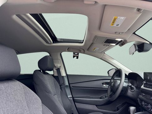Certified 2025 Honda Accord SE image 35