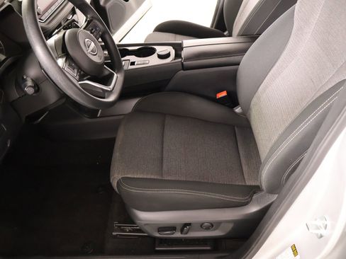 Used 2023 Nissan Rogue SV AWD/4WD image 10