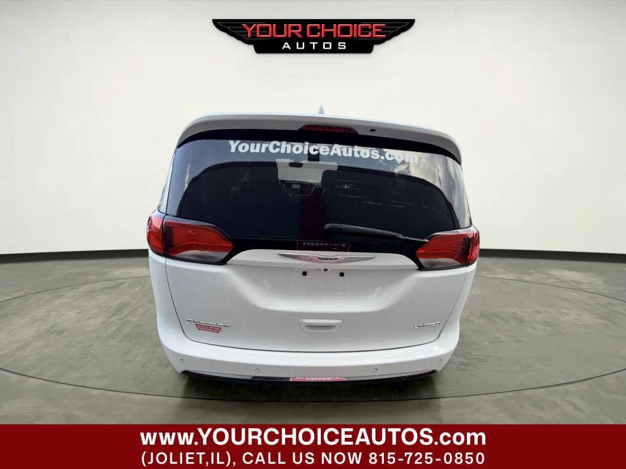 Used 2020 Chrysler Pacifica Limited FWD image 4