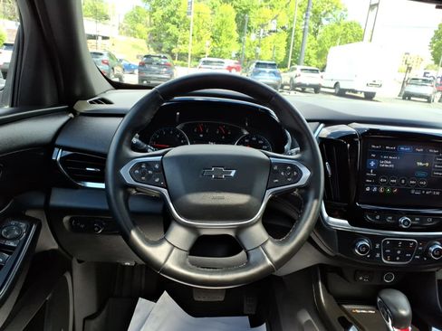 Used 2023 Chevrolet Traverse RS w/ LPO, Floor Liner Package AWD/4WD image 17