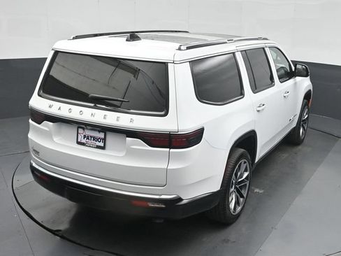 Used 2025 Jeep Wagoneer Series III w/ Premium Group I AWD/4WD image 40