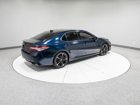 Used 2018 Toyota Camry XSE image 31
