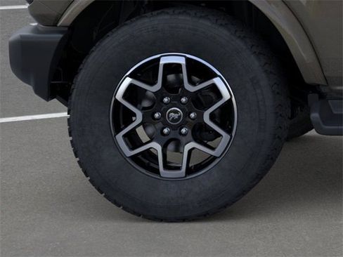 New 2025 Ford Bronco Outer Banks image 21