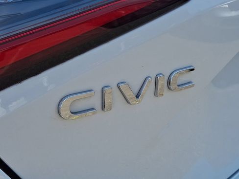 Used 2024 Honda Civic EX-L image 30