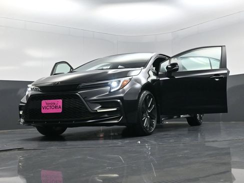 Used 2026 Toyota Corolla SE image 27