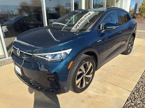 Used 2023 Volkswagen ID.4 Pro image 1