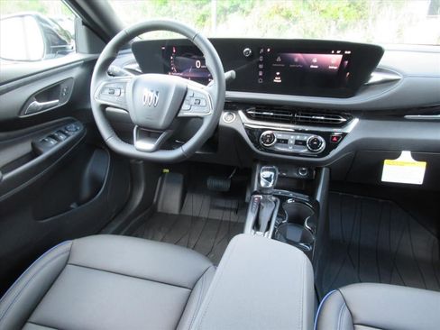 New 2026 Buick Envista Sport Touring w/ Advanced Safety Package FWD image 12