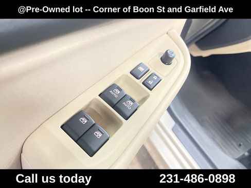 Used 2018 Subaru Legacy 2.5i Premium w/ Moonroof Package AWD/4WD image 16