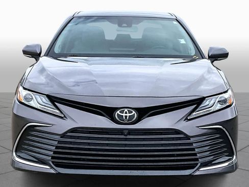 Used 2023 Toyota Camry XLE w/ Navigation Package image 4