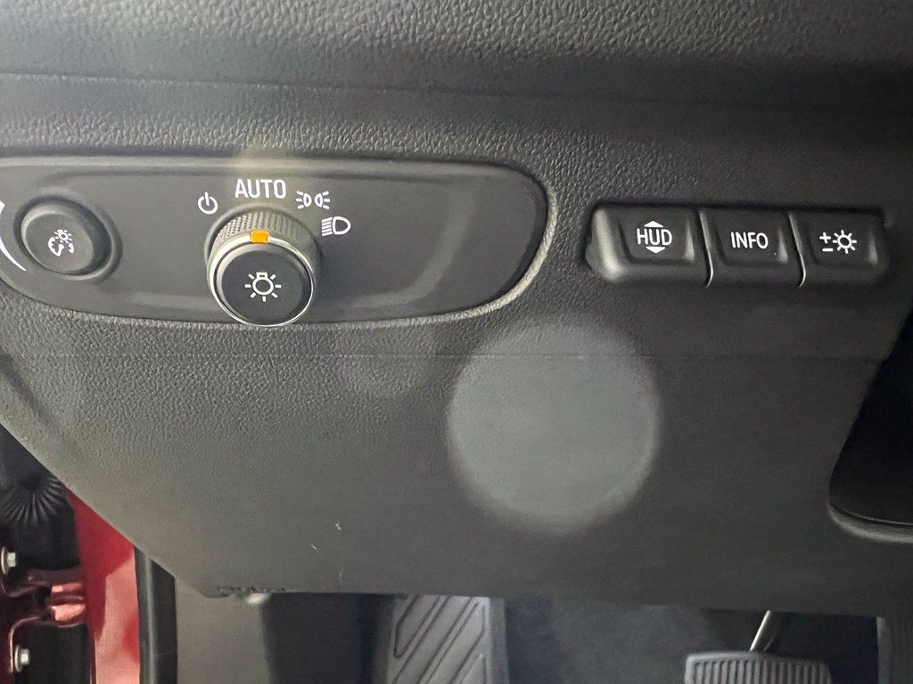 Certified 2023 Buick Envision Avenir AWD/4WD image 28